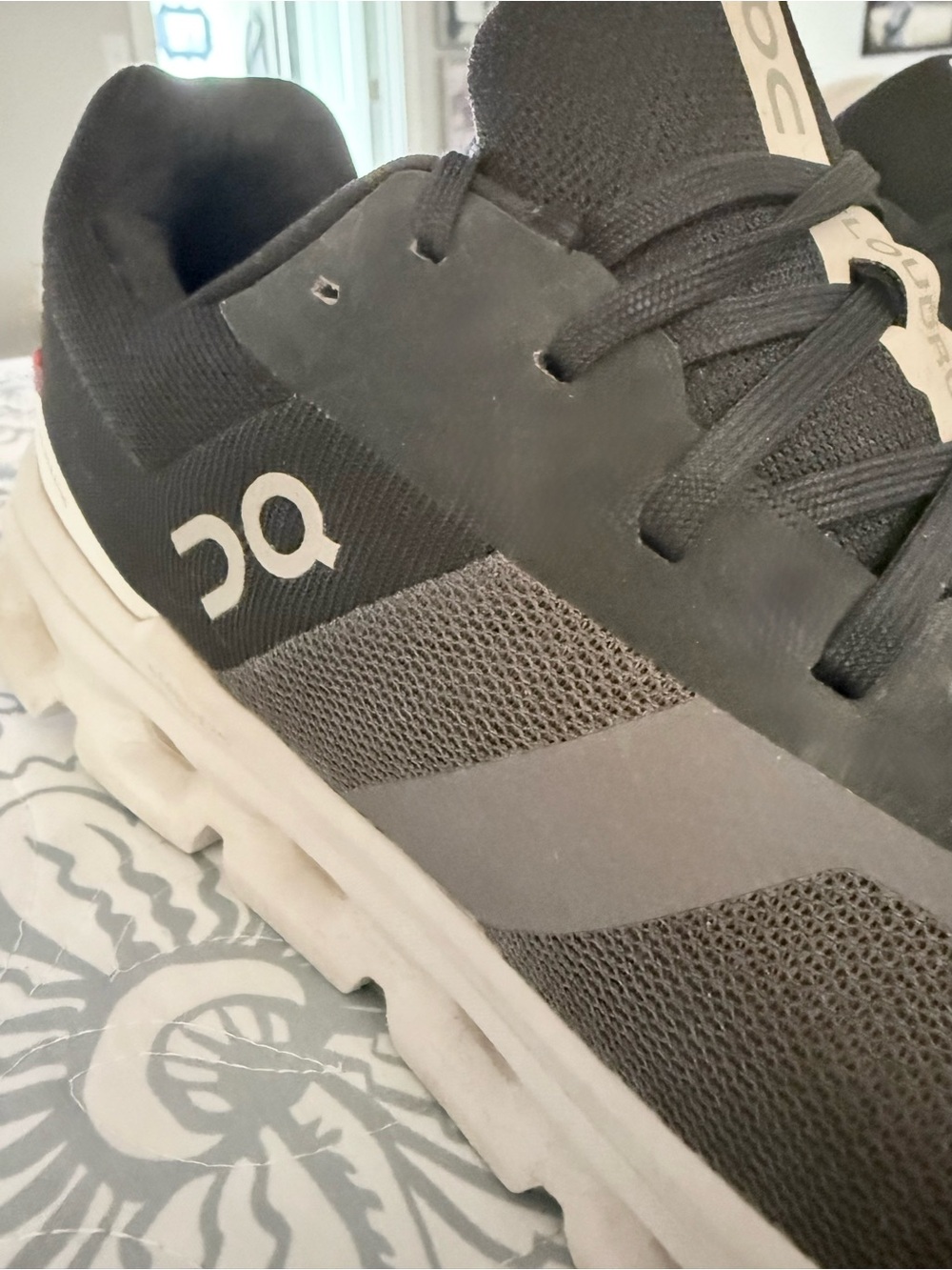 Excellent Condition! Men’s On Cloudrunner 2-Size 11 - Picture 7 of 10